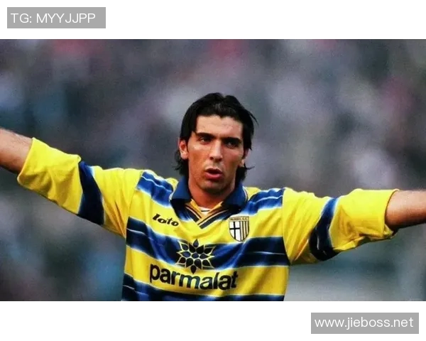 全球最受欢迎的足球明星排行榜揭晓他们的传奇故事与场上风采 全球最受欢迎的足球明星排行榜揭晓他们的传奇故事与场上风采