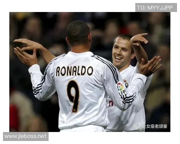 足球明星的隐私危机谁是受到侵犯最多的球场巨星